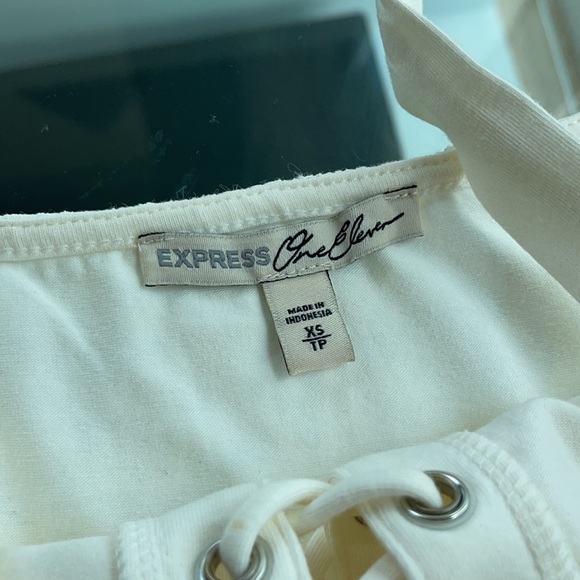 EXPRESS Bodysuit - Picture 3 of 4
